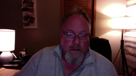 up2later online show from December 6, 4:08 am