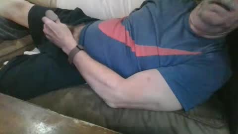 up4it52 online show from December 18, 10:24 pm