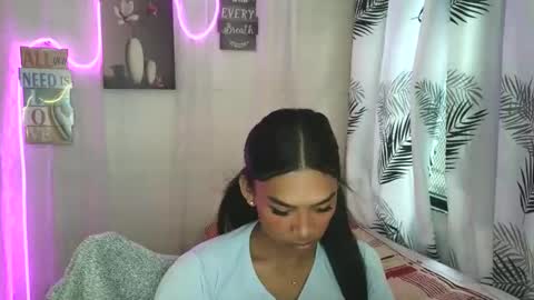 ur_dazzlingmorenaxx online show from March 26, 4:18 am