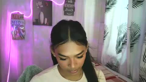 ur_dazzlingmorenaxx online show from March 27, 4:40 am