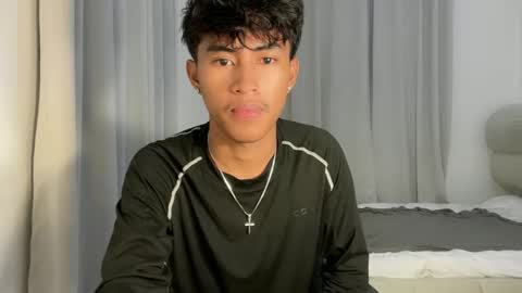 ur_fuckerbttm online show from February 23, 12:40 pm