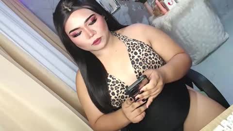 KENDRA CUTIEE online show from January 13, 4:37 pm