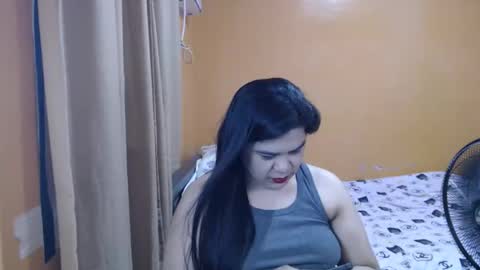 ur_hotsexymaria online show from March 16, 5:44 am