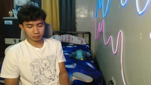 jonny online show from June 20, 11:33 pm