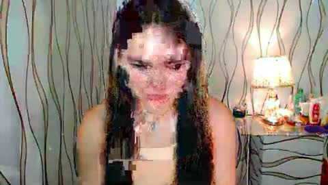 Snapshot of ur_innocent_girlx chatting on September 11, 5:09 am QUEENSY online show from September 11, 5:09 am