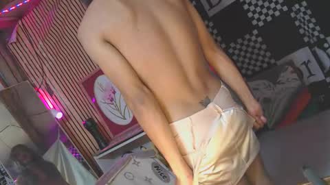 ur_shan21 online show from March 9, 6:34 pm