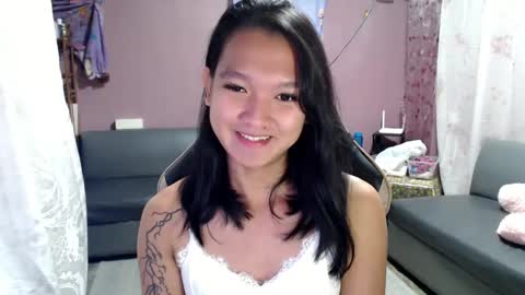 NEWRA  ALLISON online show from March 12, 10:28 pm