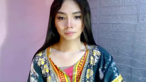 Clara online show from January 3, 2:51 pm