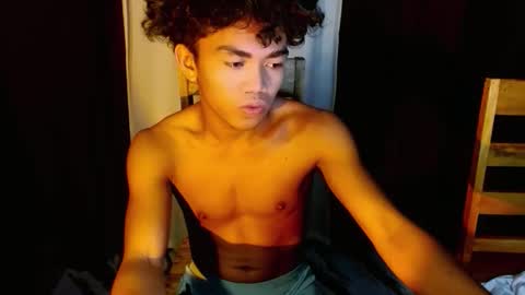 urboyvenz online show from February 26, 6:11 pm