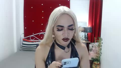 KENDALL online show from February 13, 7:10 pm