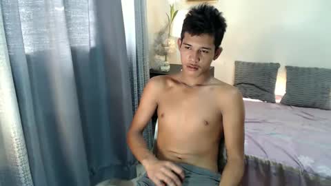 urdreamboy_clarin online show from November 4, 11:50 pm