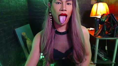 queen norelle online show from December 10, 10:16 pm