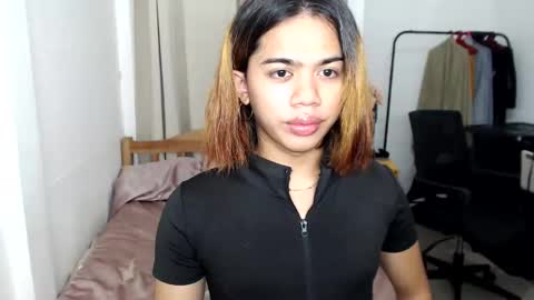 zoe online show from May 23, 8:54 am