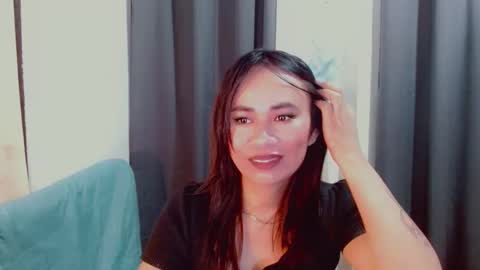 urlovely_che online show from November 16, 5:09 am