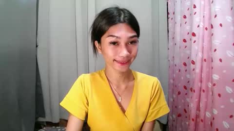 urloverjasmine_xx online show from May 13, 11:58 pm