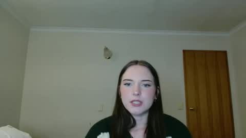 Goddess Millie online show from June 4, 7:14 am