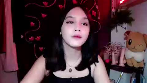 Pia online show from December 13, 11:00 pm