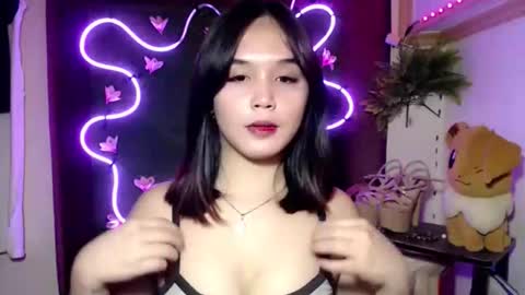 Pia online show from November 2, 9:37 pm