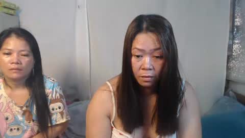 urpinay_singlemother online show from June 16, 7:51 pm