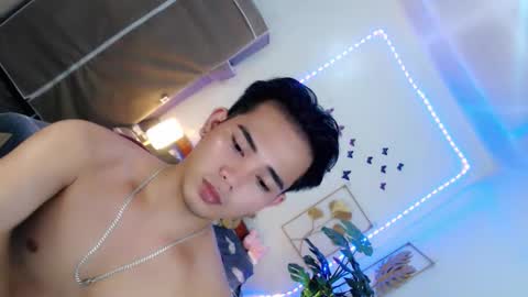 urpinoy_cummer online show from April 6, 1:01 pm