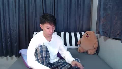 Mel online show from November 5, 9:33 am