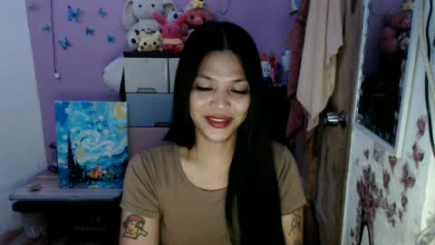 hi im kim online show from June 26, 1:05 pm