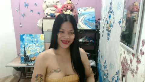 hi im kim online show from July 22, 12:29 pm