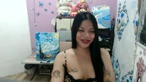 hi im kim online show from July 28, 9:14 pm