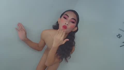 urpretty_mistake online show from February 20, 5:29 am