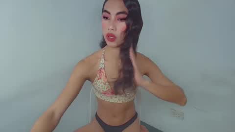 urpretty_mistake online show from February 20, 6:37 am