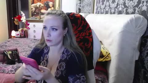 UrSecretTreasure88 online show from April 14, 10:18 am