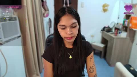 ursweet_zeviixx online show from December 23, 8:53 am