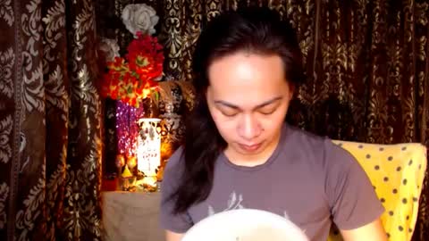 Merca online show from February 9, 9:06 pm