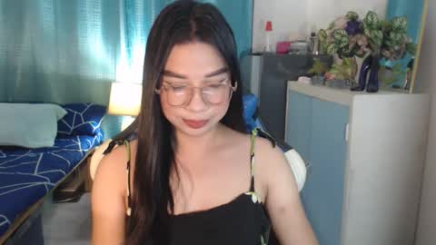 Ashley Kate Mateo Gray online show from November 13, 11:35 am