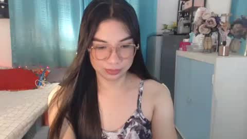 Ashley Kate Mateo Gray online show from March 3, 11:50 am