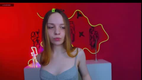 vaiolet_lovely online show from May 12, 5:27 am