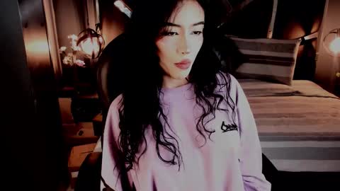 Vaioleth online show from December 20, 9:11 pm