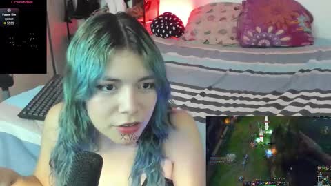 Vaiolet1314 online show from January 10, 5:02 am