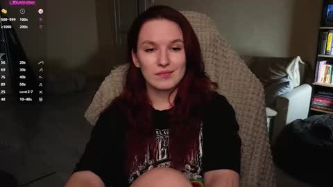 Val online show from March 5, 9:02 pm