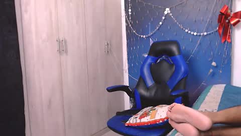 Valentine online show from December 3, 2:44 pm