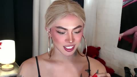 Amanda online show from March 12, 5:13 am