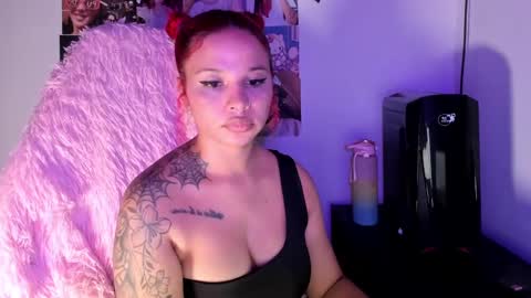 Danielle  Please help me to reach 300 thumbs up online show from January 14, 3:11 am