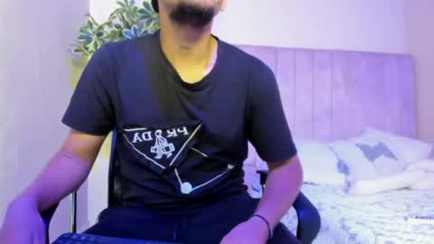 VALENTINO online show from March 1, 5:28 pm