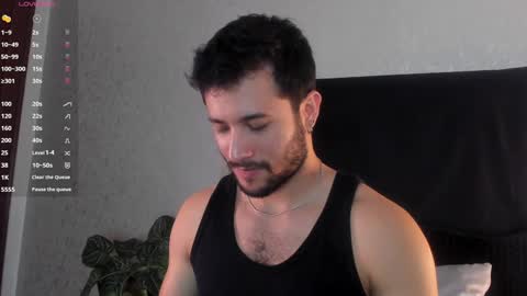 Valentino online show from December 6, 5:03 am