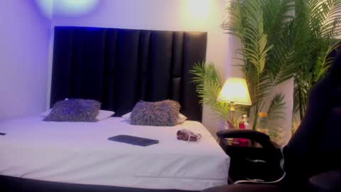 valeri_tafur online show from November 13, 11:13 am