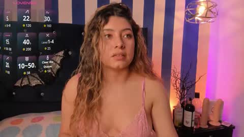 Snapshot of valeria_rouse28 chatting on October 15, 5:47 pm valeria_rouse28 online show from October 15, 5:47 pm