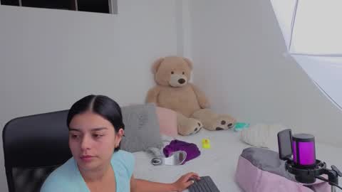 Juli C online show from January 13, 1:13 am