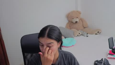 Juli C online show from April 2, 1:13 am