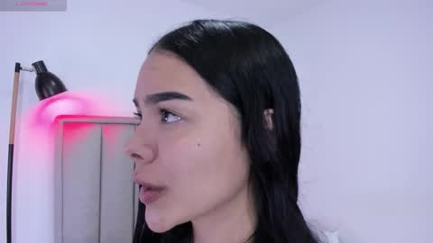 Cris  online show from December 23, 3:23 am