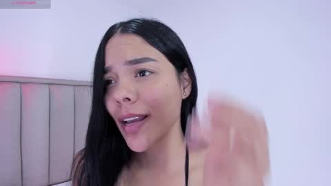 Cris  online show from February 17, 3:11 pm